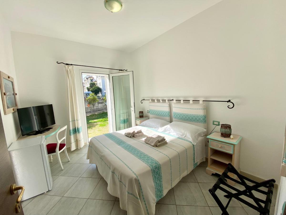 Tigrillo Bed&Breakfast Olbia Kültér fotó